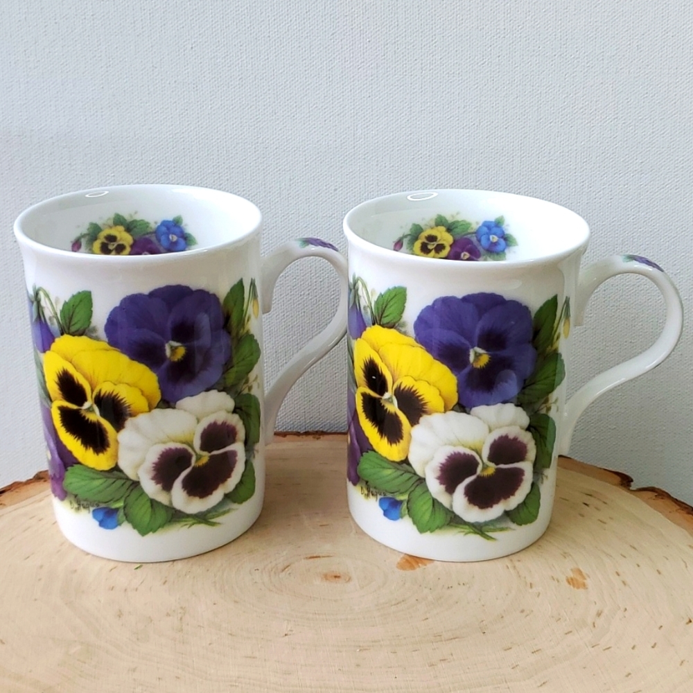 Crown Trent Set of 4 Fine Bone China Porcelain Violet Pansy Mugs Made in England